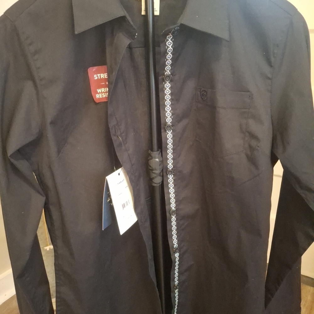 Ariat Real Western Embroidery Stretch Wrinkle Resist Button Up Shirt NWT Sz M